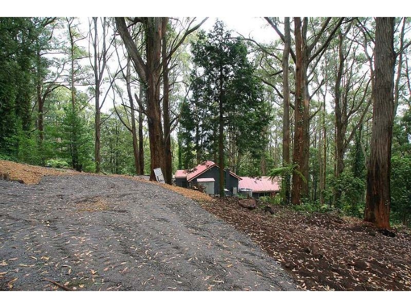 18 Nicholson Street, Olinda VIC 3788