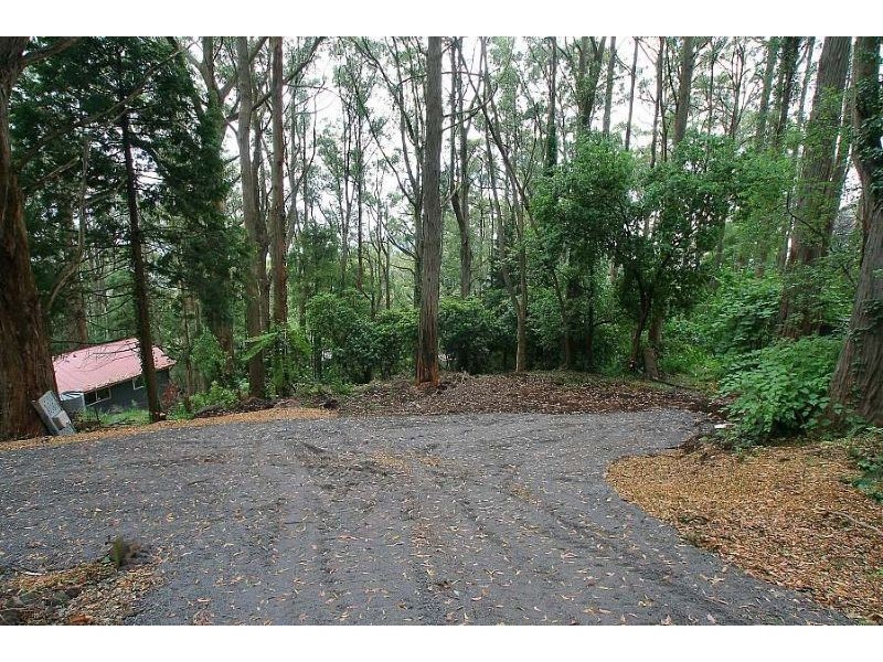 18 Nicholson Street, Olinda VIC 3788