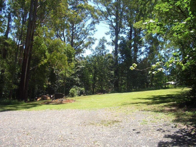 4 Farndons Road, Mount Dandenong VIC 3767