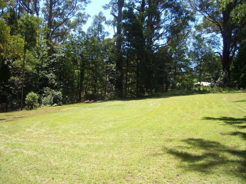 4 Farndons Road, Mount Dandenong VIC 3767