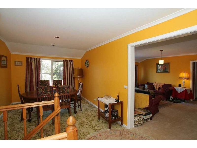 1 The Crescent, Sassafras VIC 3787