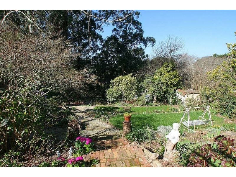 1 The Crescent, Sassafras VIC 3787