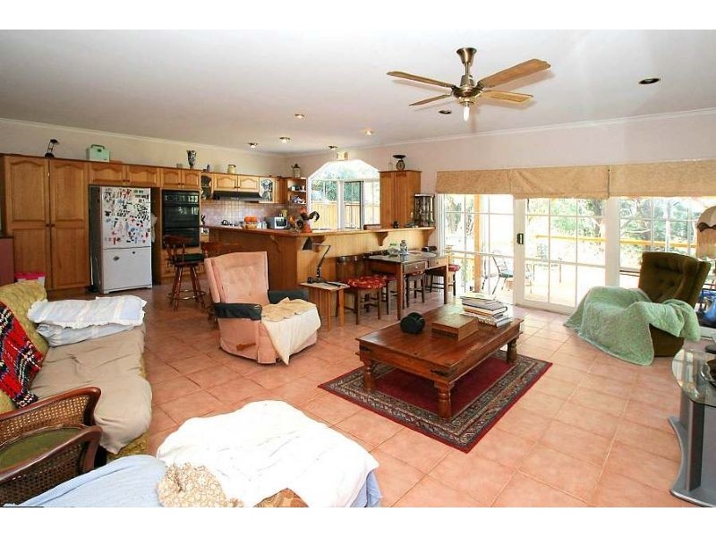 1 The Crescent, Sassafras VIC 3787