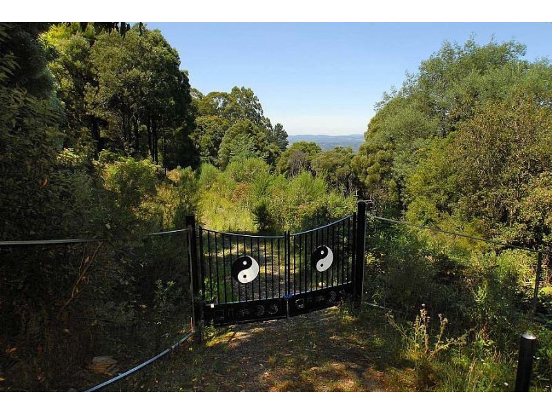 30 Chalet Road, Olinda VIC 3788