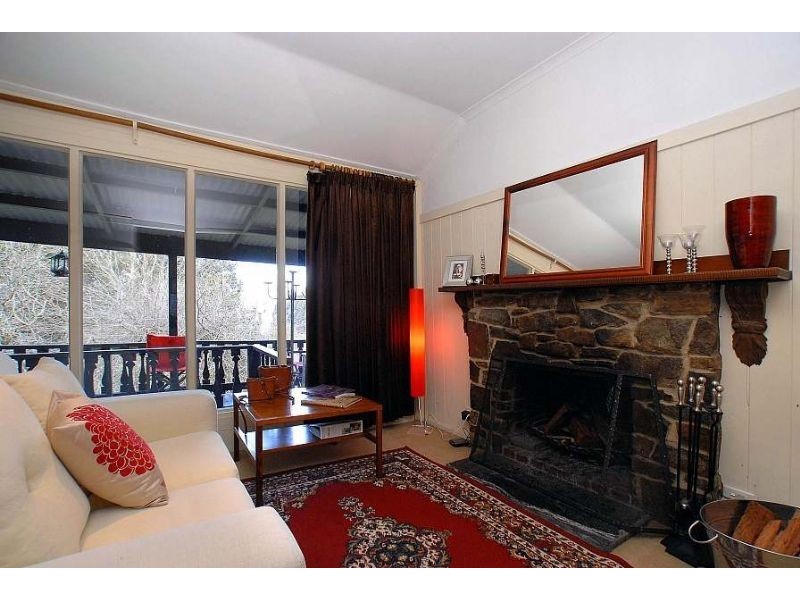 65 Falls Road, Kalorama VIC 3766