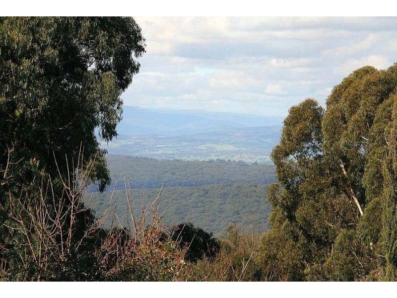 65 Falls Road, Kalorama VIC 3766