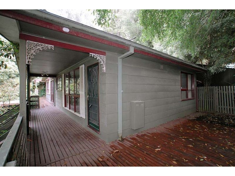 64 Barbers Road, Kalorama VIC 3766