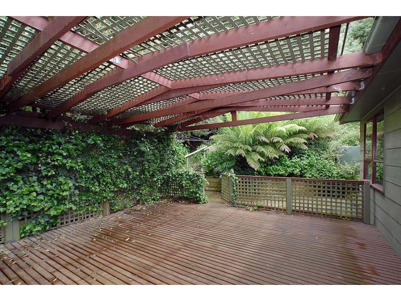64 Barbers Road, Kalorama VIC 3766