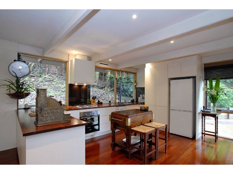 7 Nicholson Street, Olinda VIC 3788