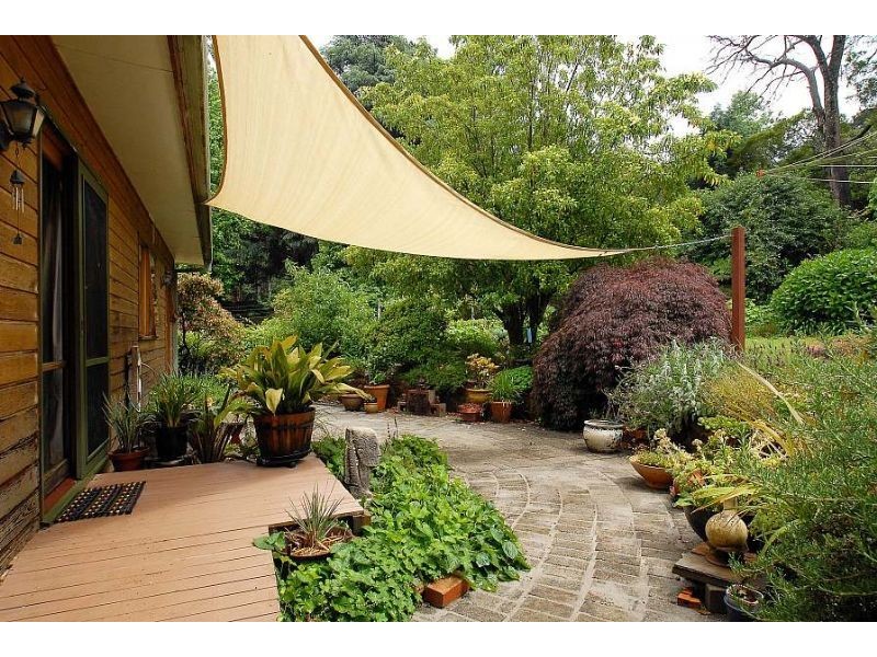 13 Jeeves Avenue, Kalorama VIC 3766