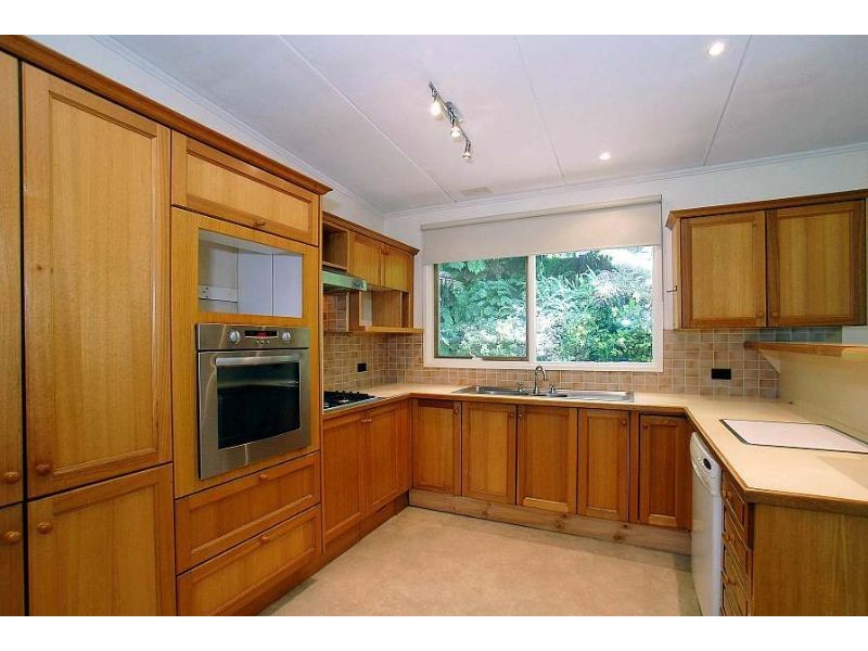 10 Radnor Court, Mount Dandenong VIC 3767