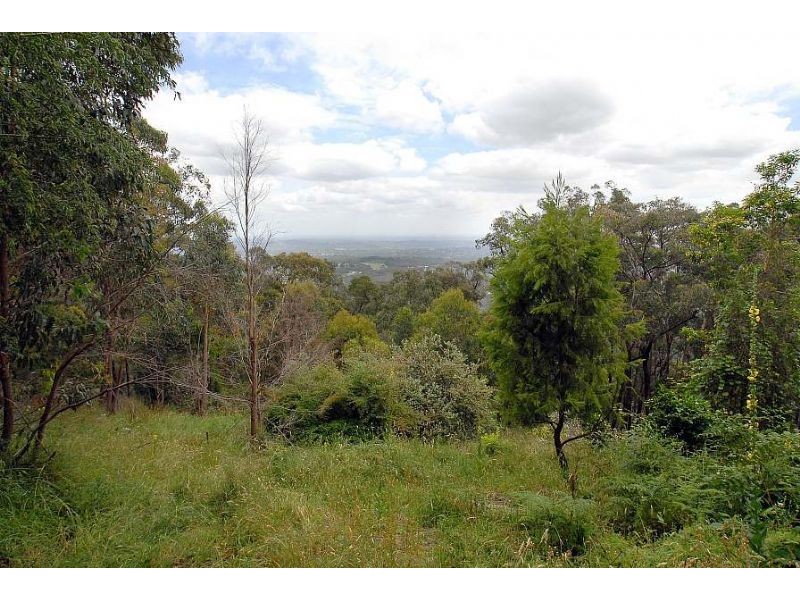 20 Scenic Cres, Kalorama VIC 3766