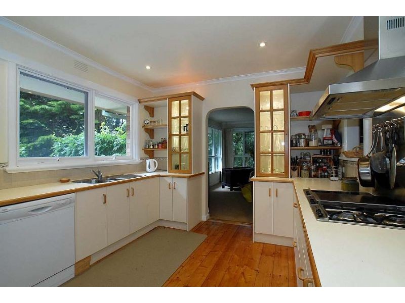 28 Barbers Road, Kalorama VIC 3766