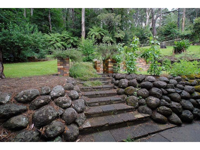 28 Barbers Road, Kalorama VIC 3766