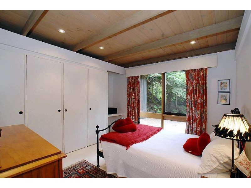 83 Falls Road, Kalorama VIC 3766