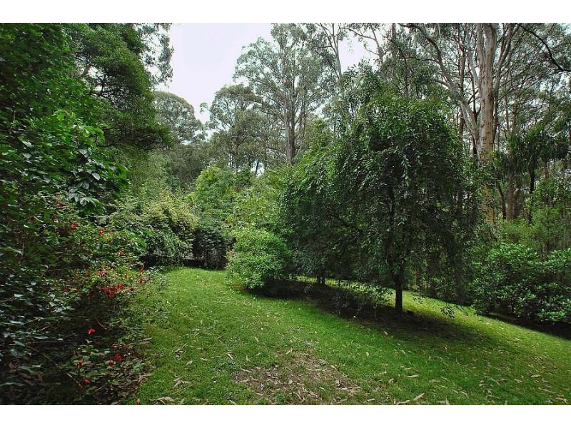 83 Falls Road, Kalorama VIC 3766