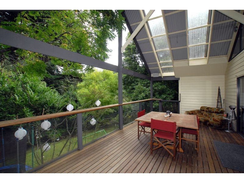 12 Blythes Road, Mount Dandenong VIC 3767