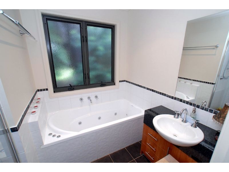 12 Blythes Road, Mount Dandenong VIC 3767