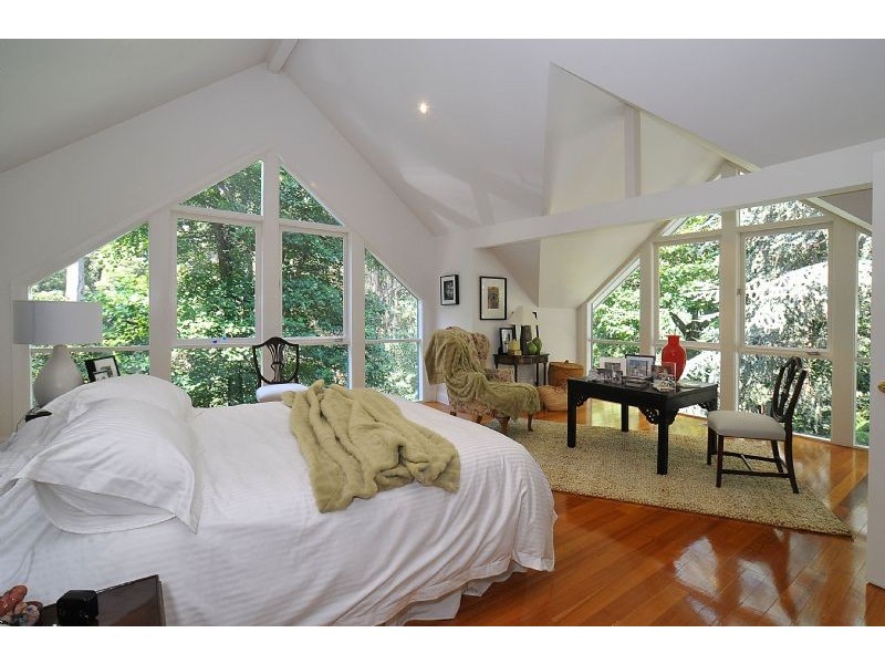 24 Olinda-Monbulk Road, Olinda VIC 3788