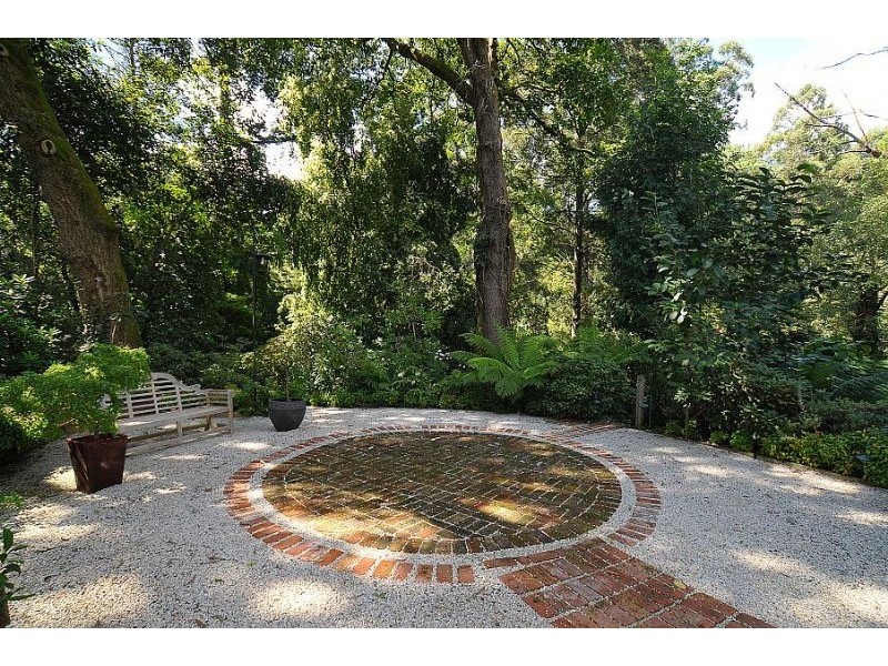 24 Olinda-Monbulk Road, Olinda VIC 3788