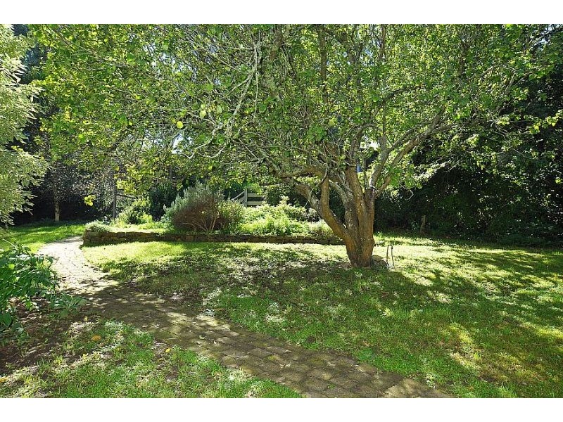 2 Observatory Road, Mount Dandenong VIC 3767