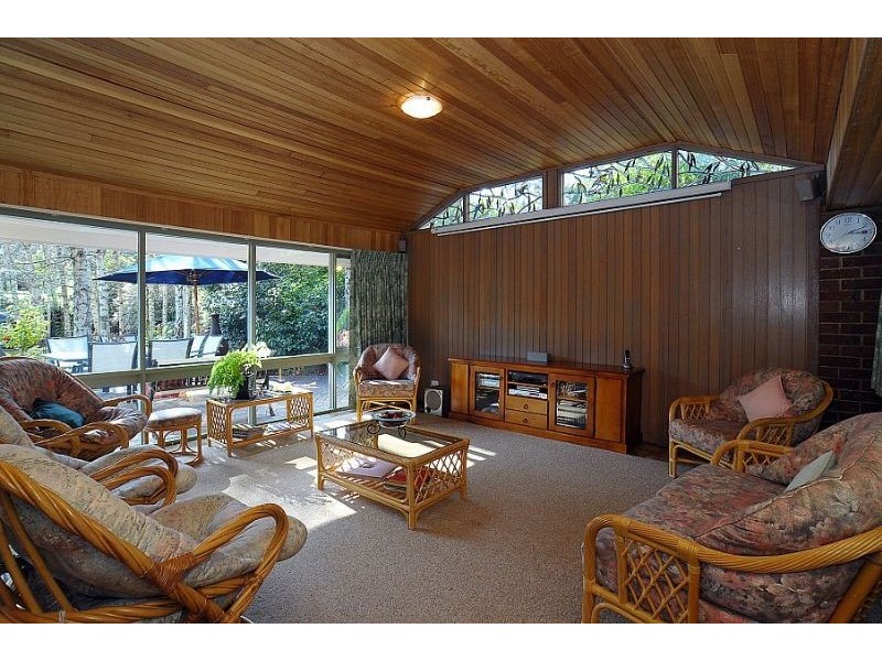 7 Yvonne Road, Mount Dandenong VIC 3767