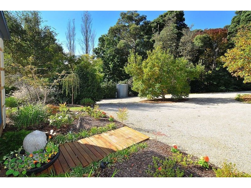 7 Mt Erin Road, Ferny Creek VIC 3786