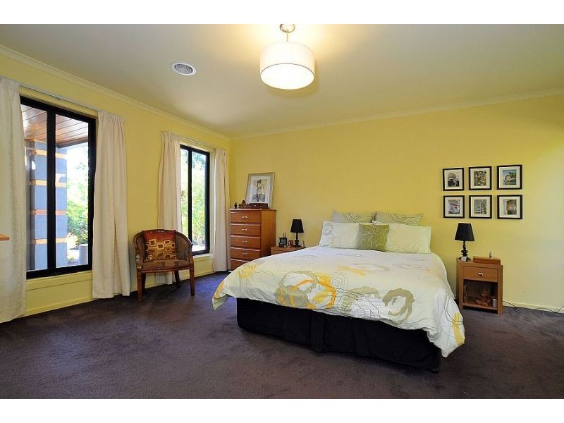 7 Mt Erin Road, Ferny Creek VIC 3786