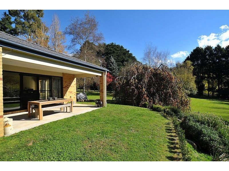 7 Mt Erin Road, Ferny Creek VIC 3786
