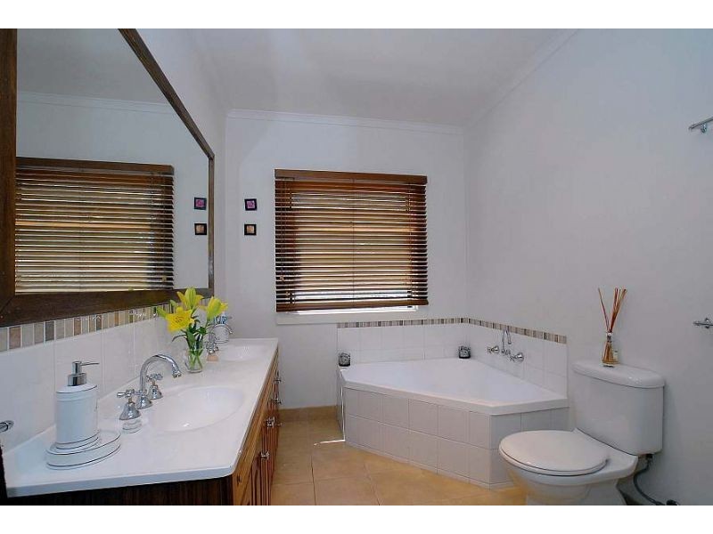 5 Cards Lane, Olinda VIC 3788