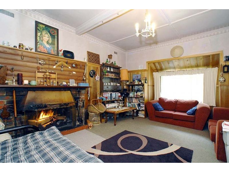 10 Monash Avenue, Olinda VIC 3788