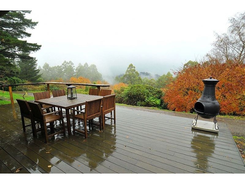 10 Mernda Road, Olinda VIC 3788