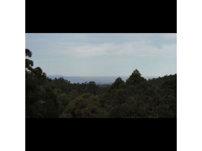 10 Mernda Road, Olinda VIC 3788