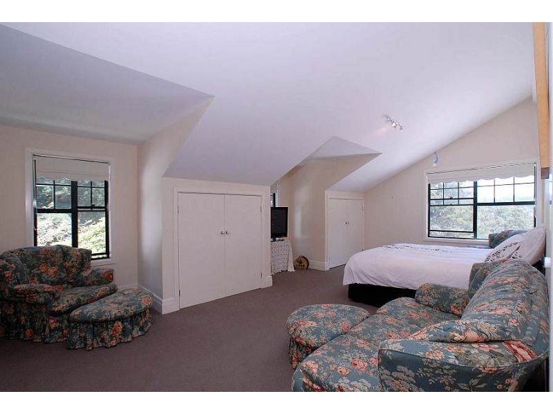 5 Cards Lane, Olinda VIC 3788