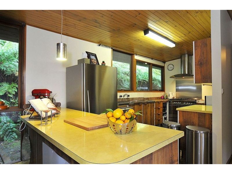 10 Mernda Road, Olinda VIC 3788