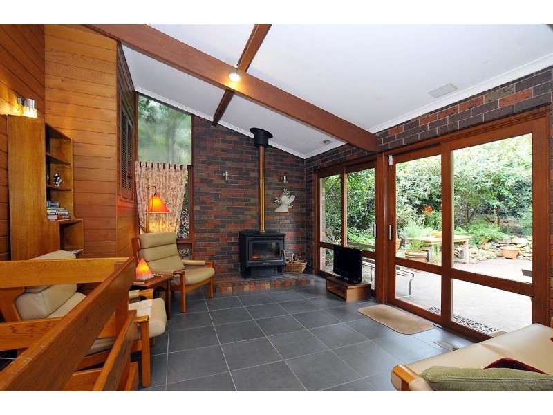 10 Mount Erin Road, Ferny Creek VIC 3786
