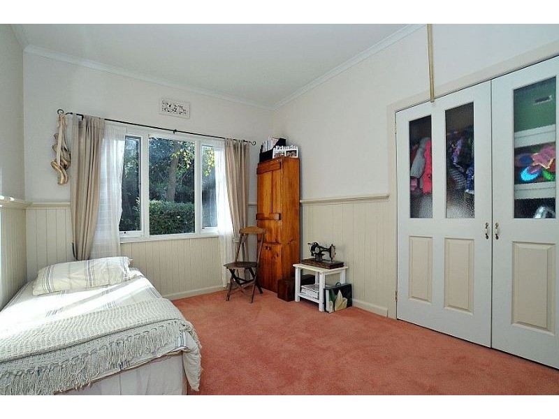 3 Panteg Road, Sassafras VIC 3787