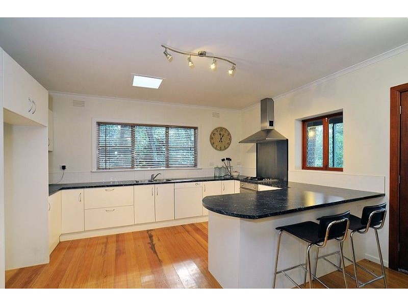 11 Owen Street, Kallista VIC 3791