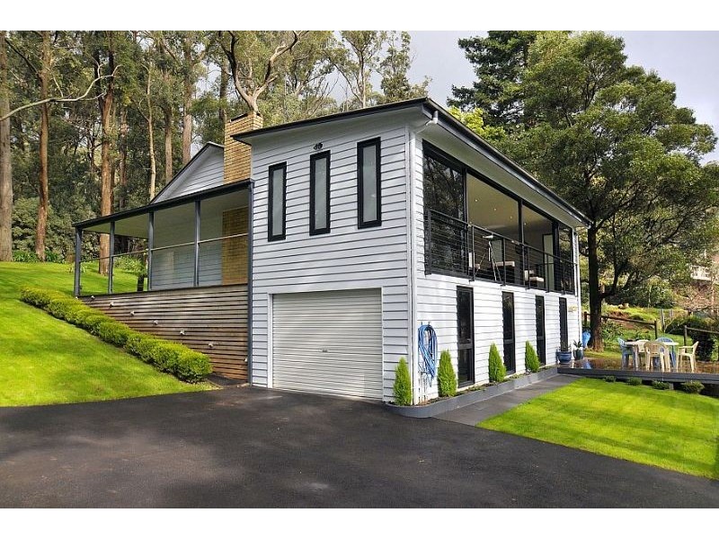 24 Scenic Crescent, Kalorama VIC 3766
