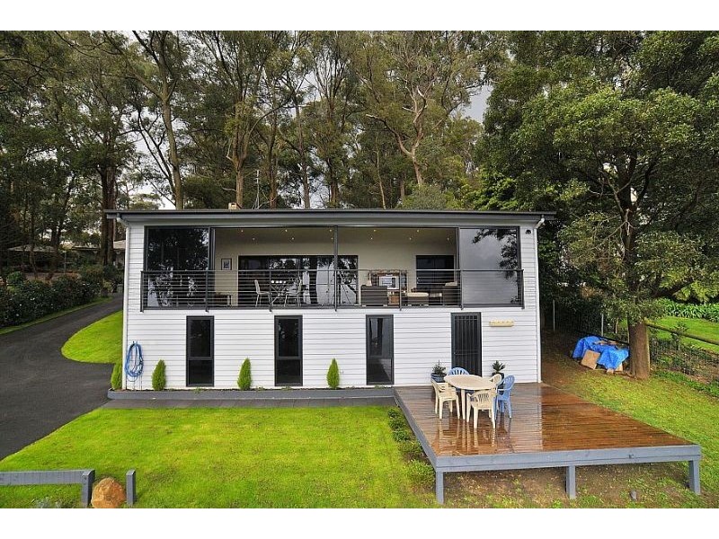 24 Scenic Crescent, Kalorama VIC 3766