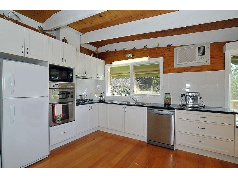 3 Greenslopes Road, The Patch VIC 3792