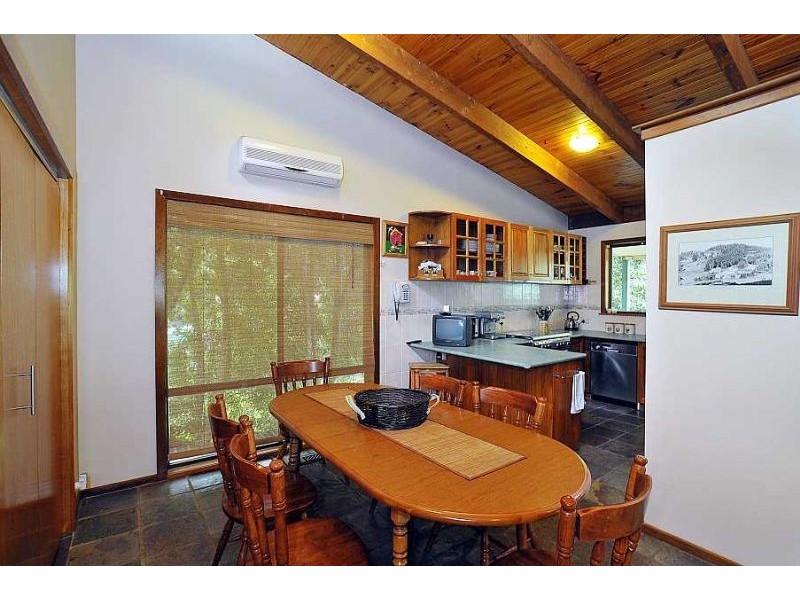 Kalorama VIC 3766