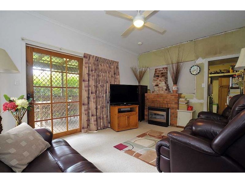 1 Blythes Road, Mount Dandenong VIC 3767