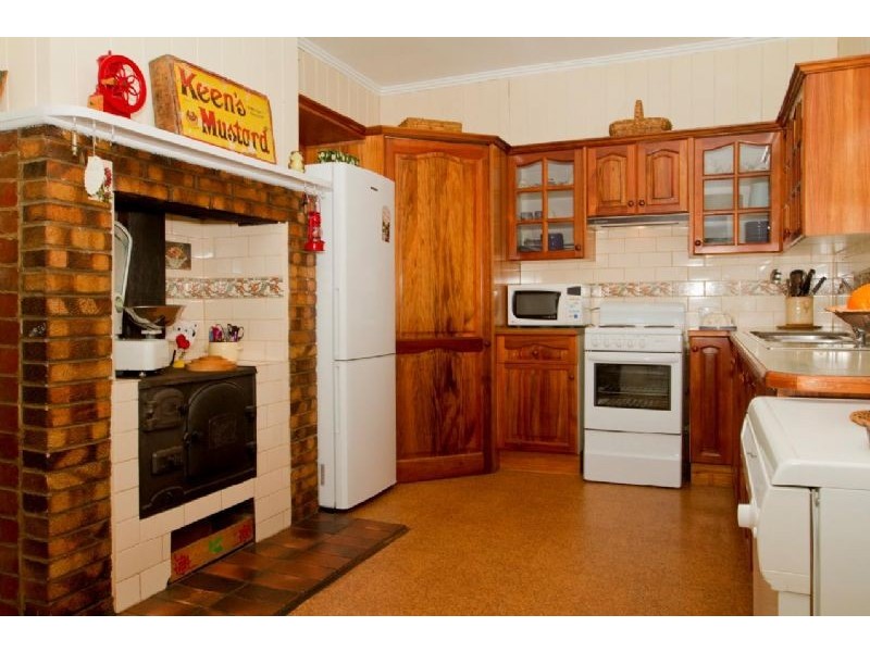 7 Panteg Road, Sassafras VIC 3787