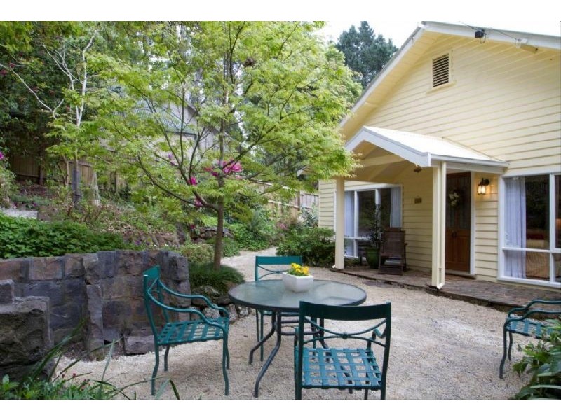 7 Panteg Road, Sassafras VIC 3787