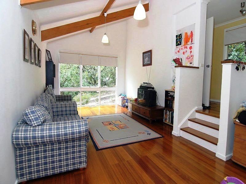 11 Alice Street, Sassafras VIC 3787