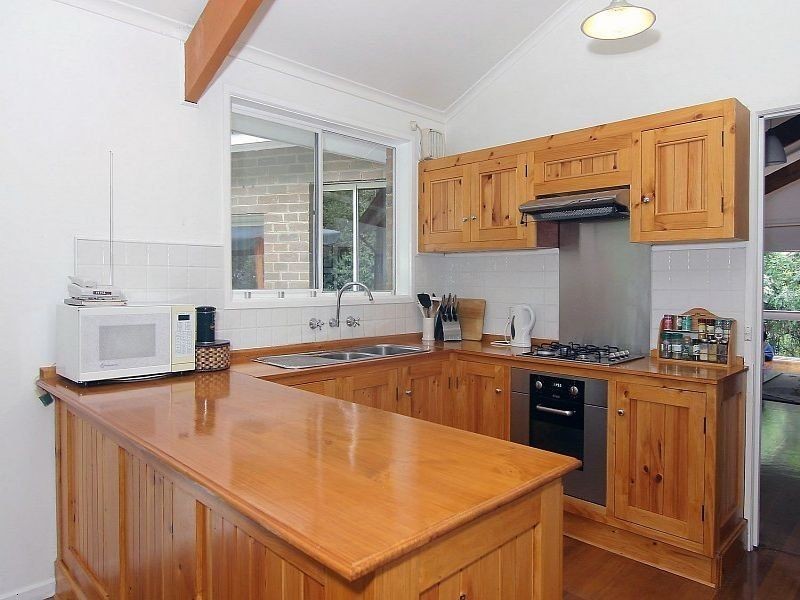 11 Alice Street, Sassafras VIC 3787