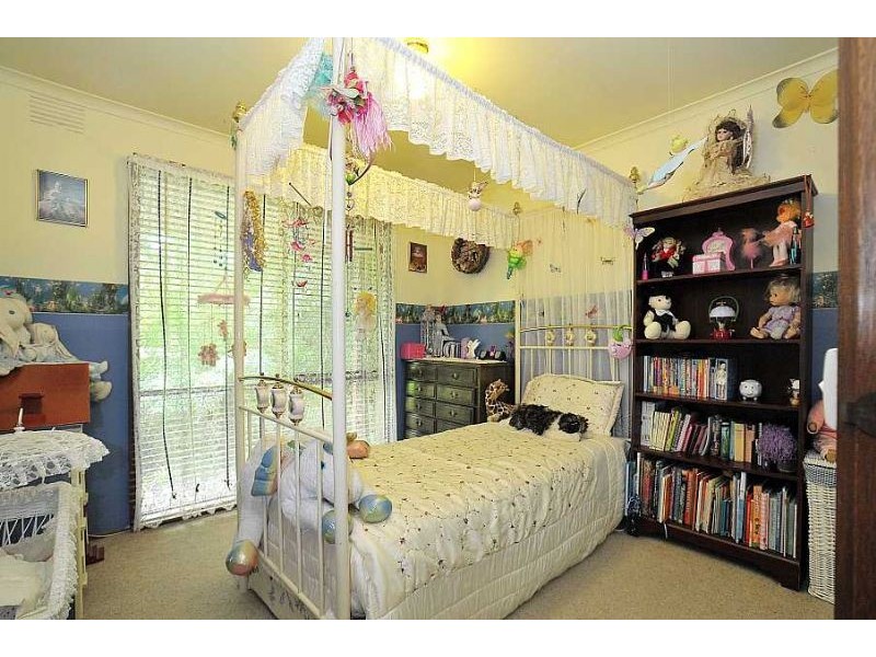 49 The Crescent, Sassafras VIC 3787