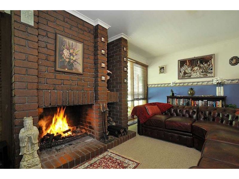 49 The Crescent, Sassafras VIC 3787