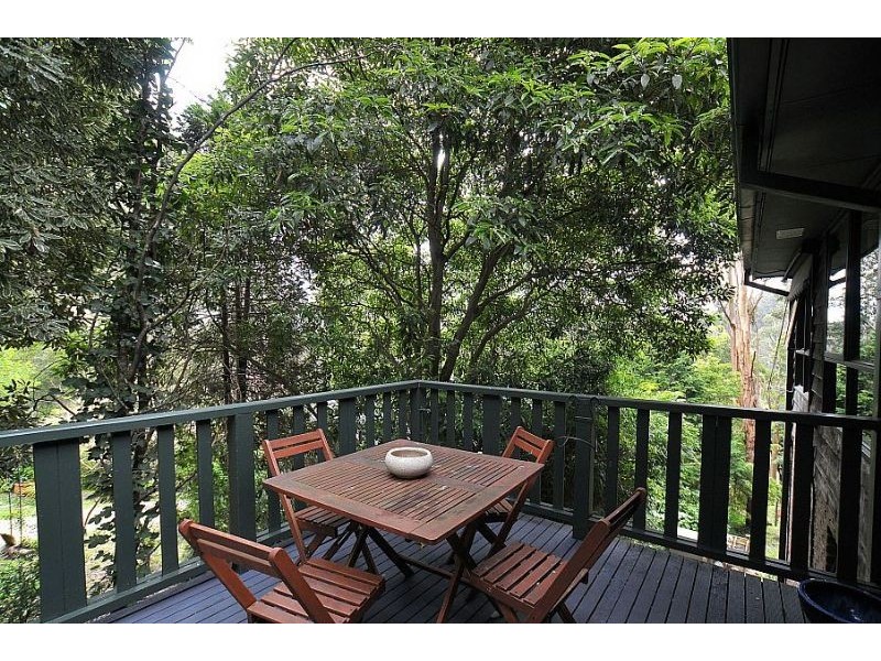 8 Anderson Road, Tecoma VIC 3160